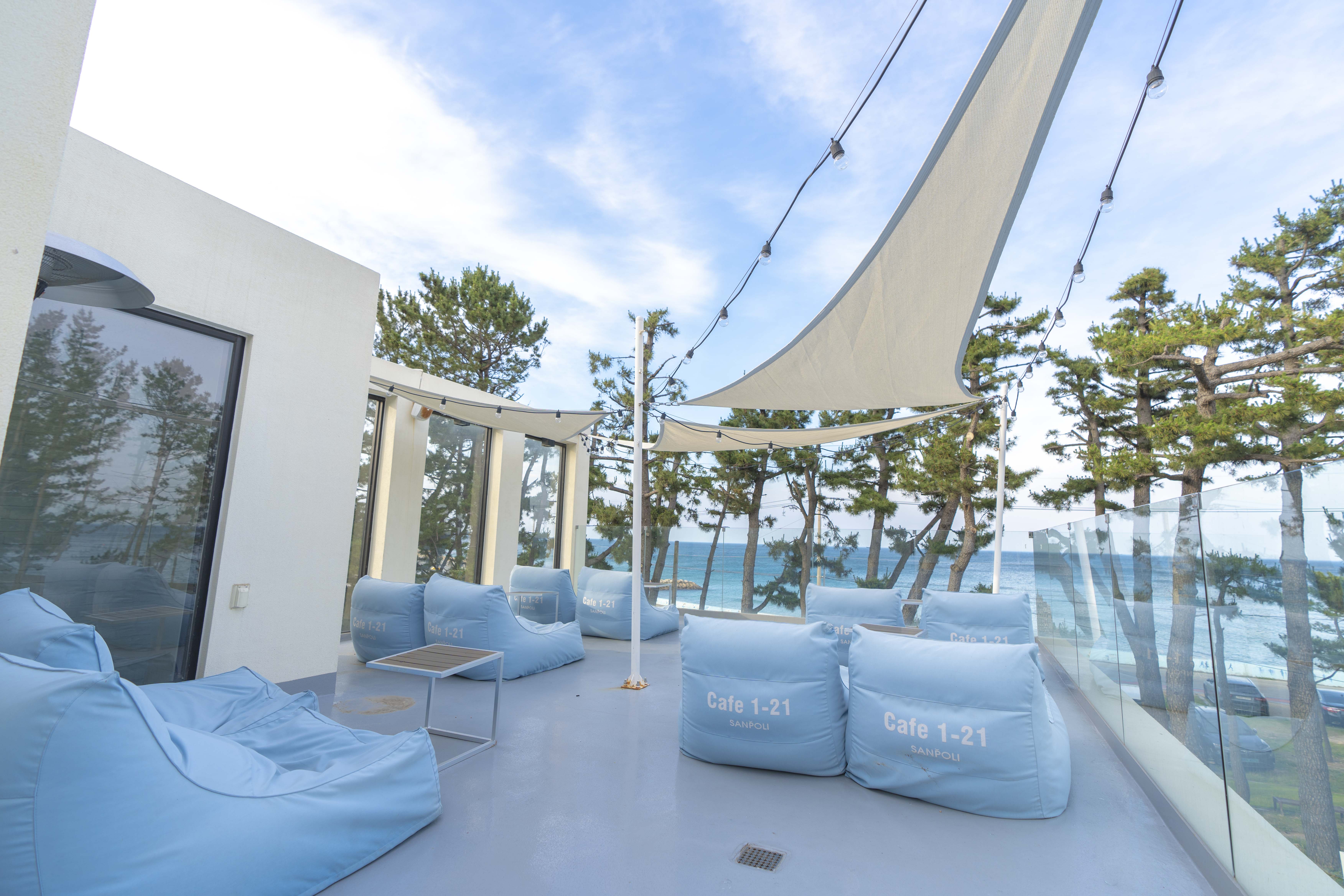 cafe 1-21 옥상야외테라스